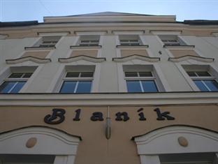Отель Blanik Яхимов Экстерьер фото